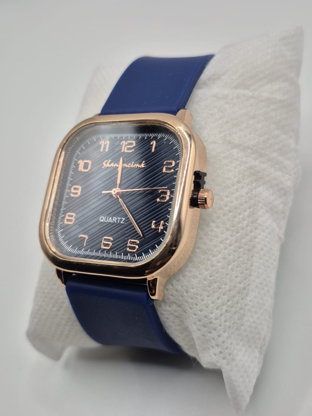 Blue Silicone Strap Rose Gold Case Quartz Watch - Unbranded